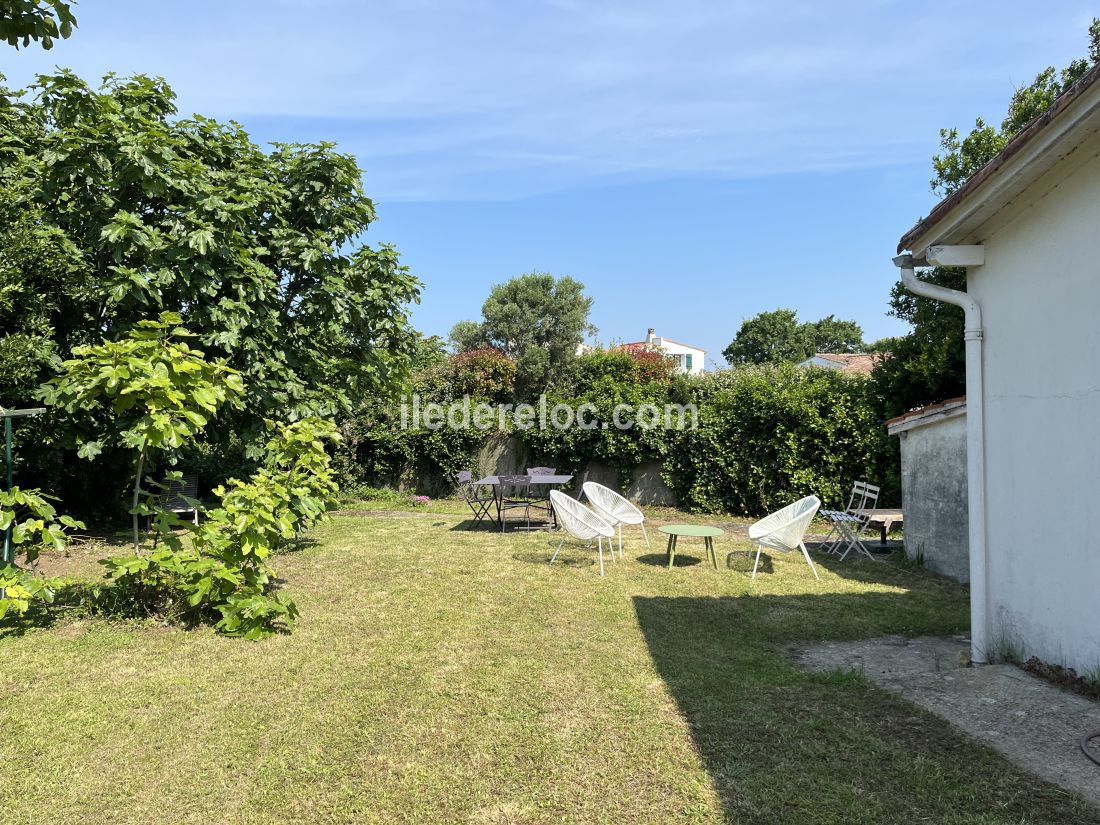 Photo 8: An accomodation located in Les Portes-en-Ré on ile de Ré.