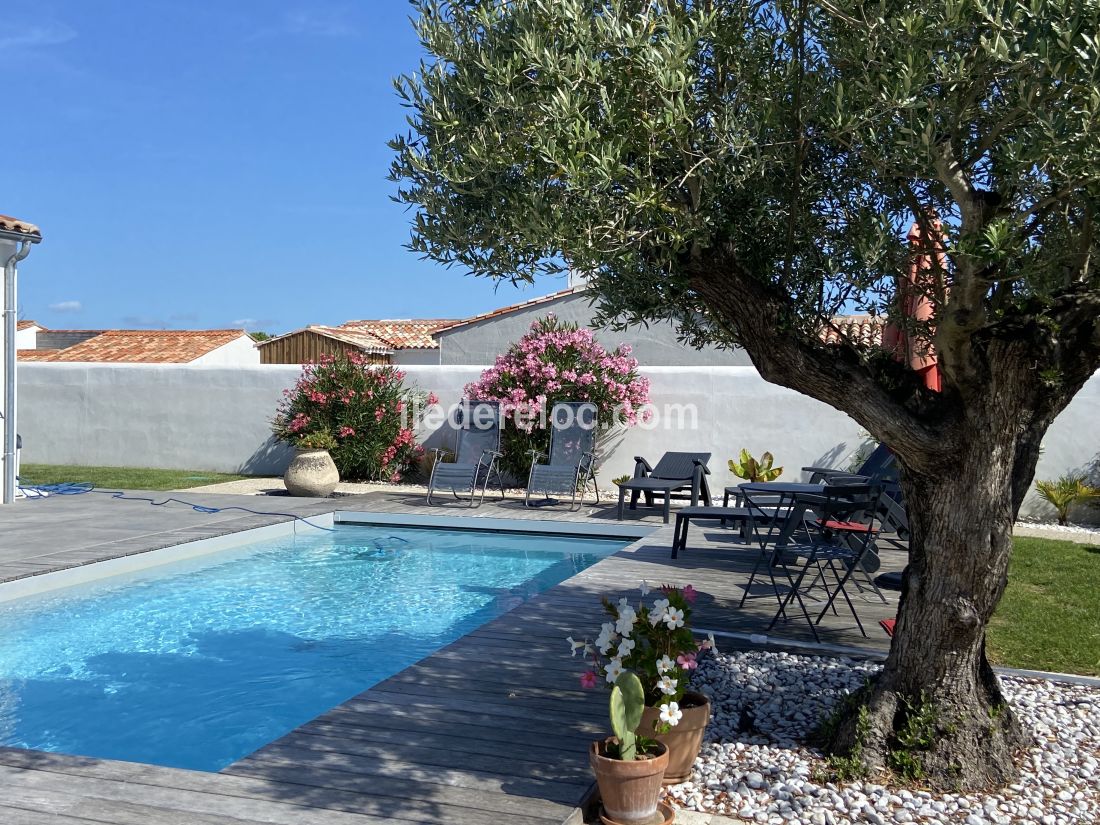 Photo 17: An accomodation located in La Flotte-en-Ré on ile de Ré.