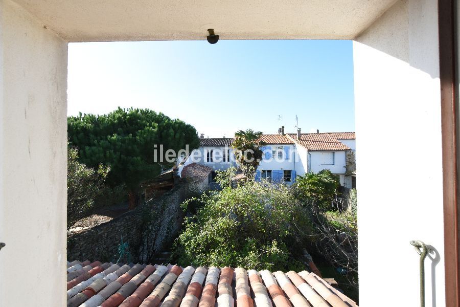 Photo 11: An accomodation located in La Couarde-sur-mer on ile de Ré.