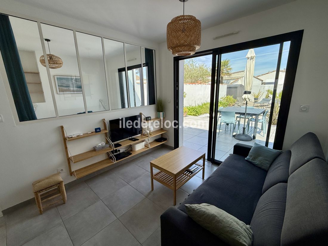 Photo 5: An accomodation located in Le Bois-Plage-en-Ré on ile de Ré.