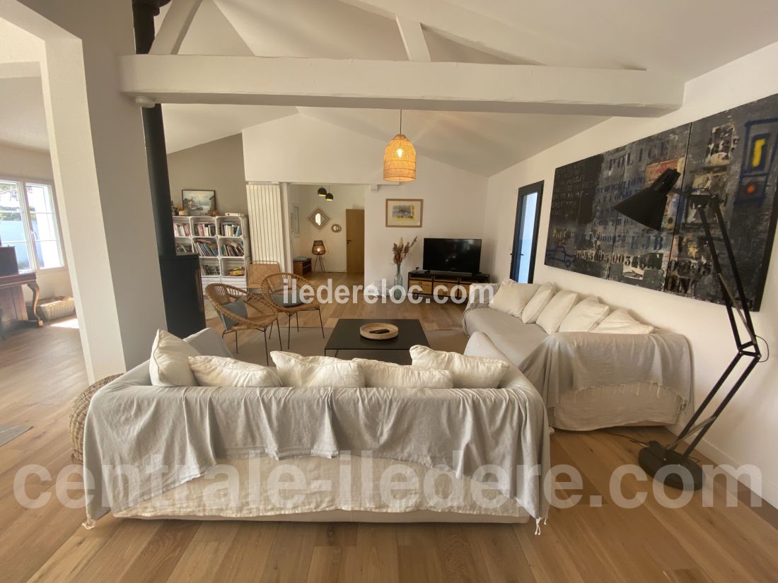 Photo 11: An accomodation located in La Couarde-sur-mer on ile de Ré.
