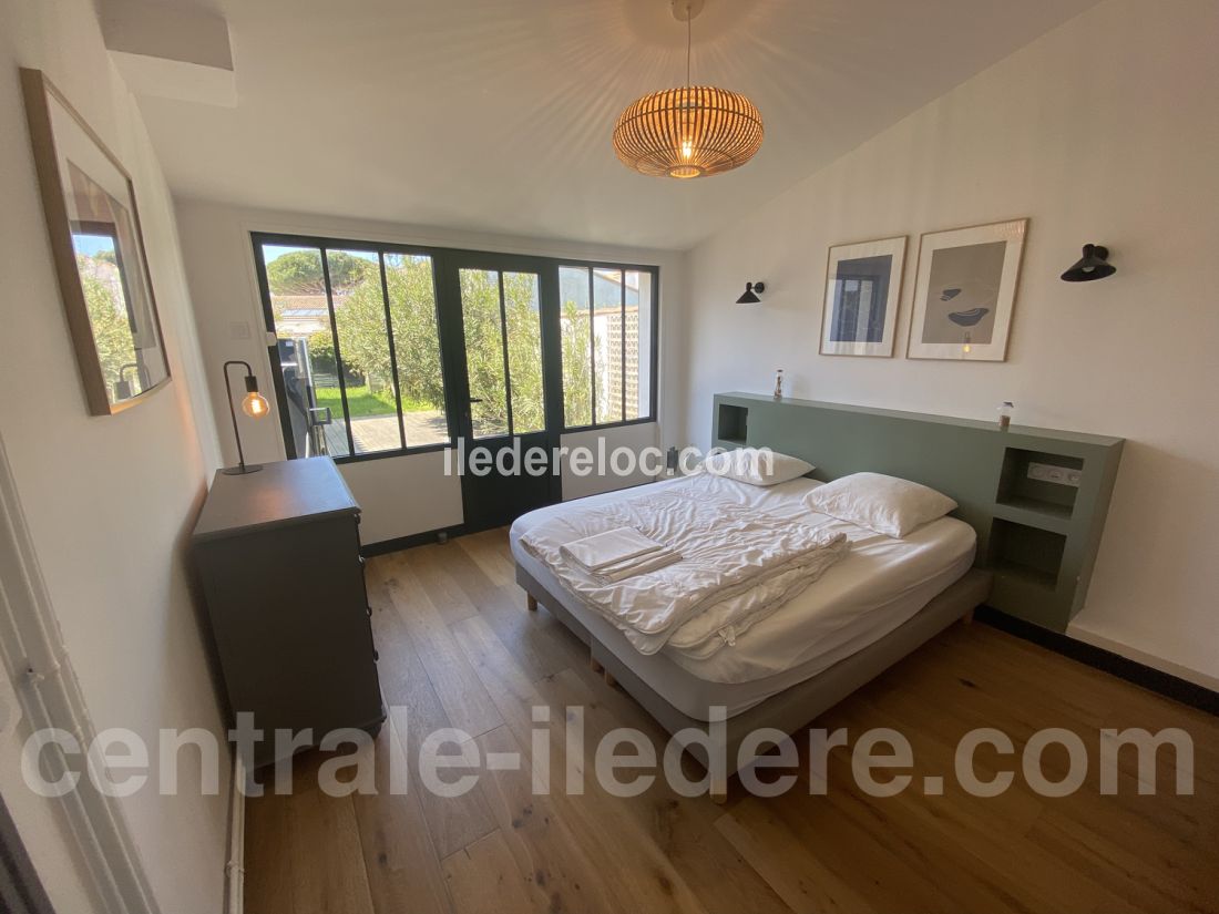 Photo 13: An accomodation located in La Couarde-sur-mer on ile de Ré.