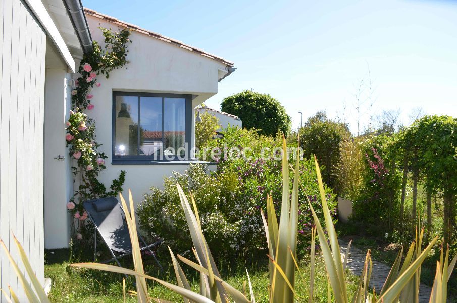 Photo 18: An accomodation located in Sainte-Marie-de-Ré on ile de Ré.