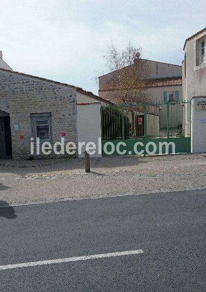 Photo 12: An accomodation located in Saint-Martin-de-Ré on ile de Ré.