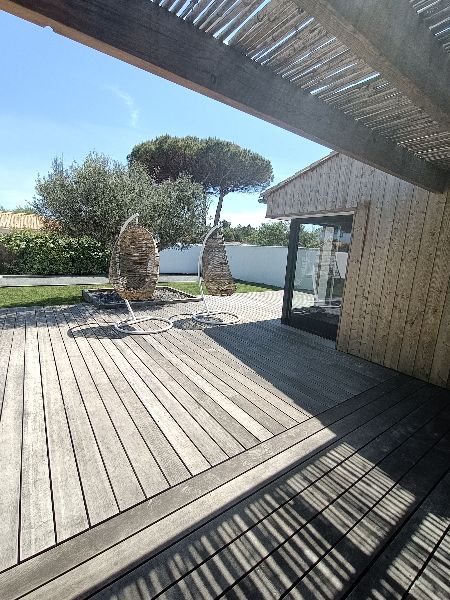 Photo 8: An accomodation located in Le Bois-Plage-en-Ré on ile de Ré.