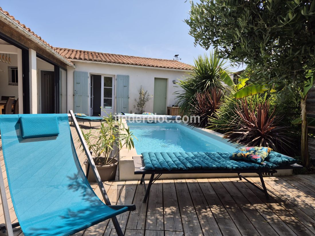 Photo 20: An accomodation located in La Couarde-sur-mer on ile de Ré.