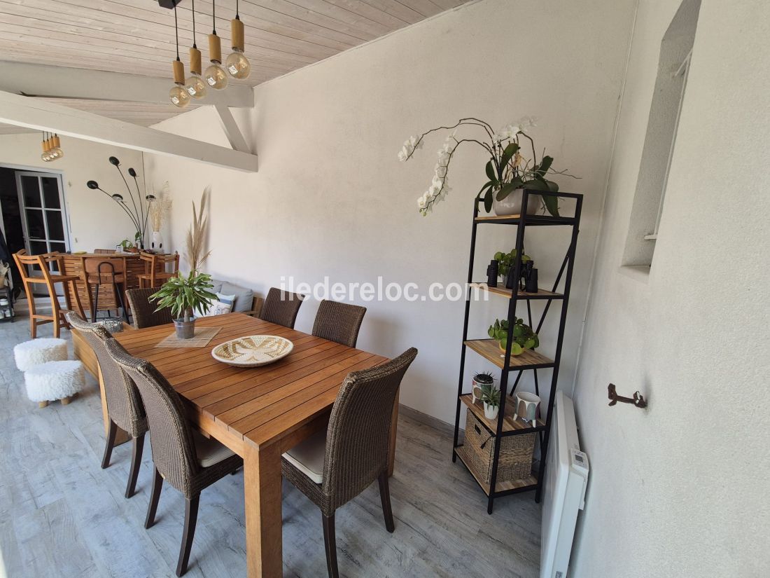 Photo 10: An accomodation located in La Couarde-sur-mer on ile de Ré.