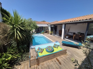 Ile de Ré:House for 6/8 people with heated swimming pool, close to beach, village center, 