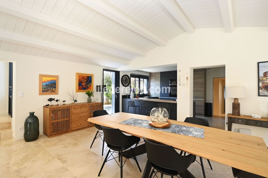 Photo 7: An accomodation located in La Couarde-sur-mer on ile de Ré.