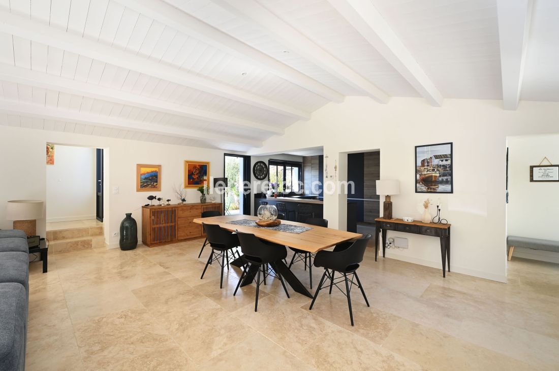 Photo 5: An accomodation located in La Couarde-sur-mer on ile de Ré.