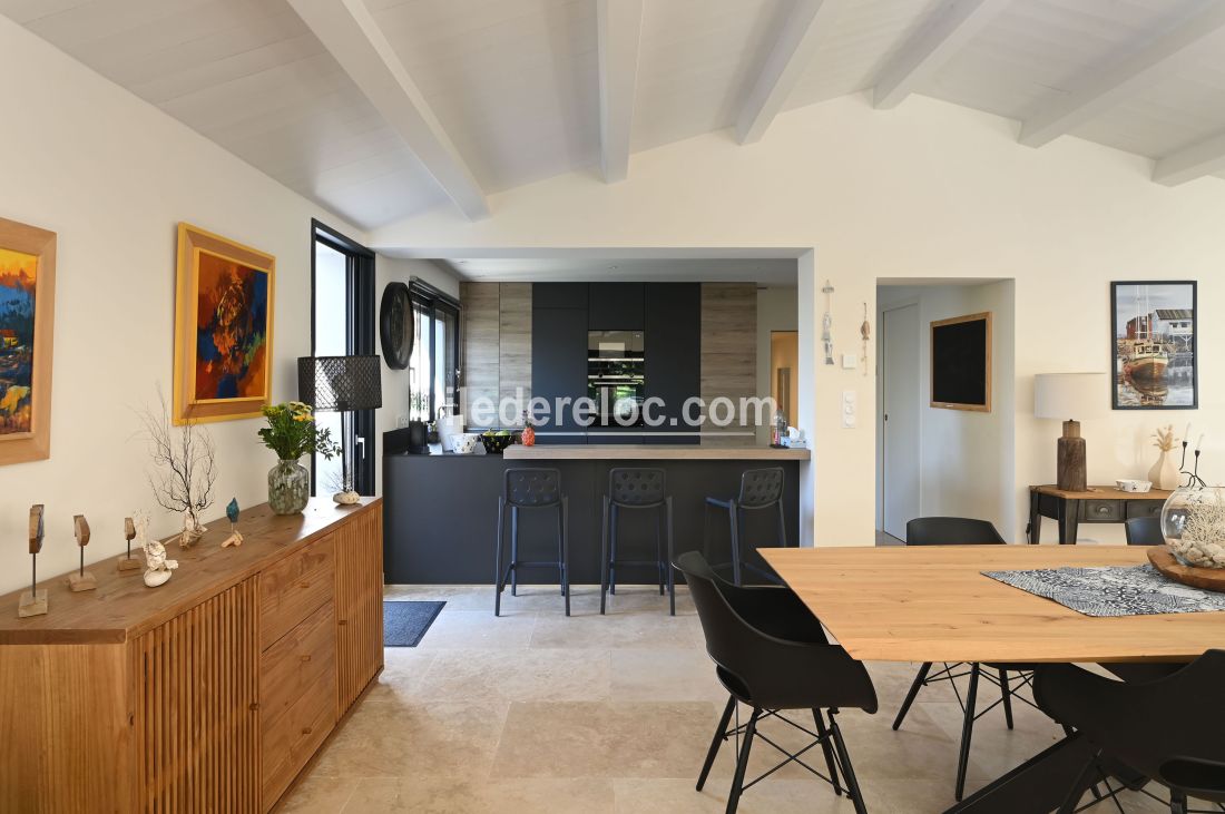 Photo 6: An accomodation located in La Couarde-sur-mer on ile de Ré.