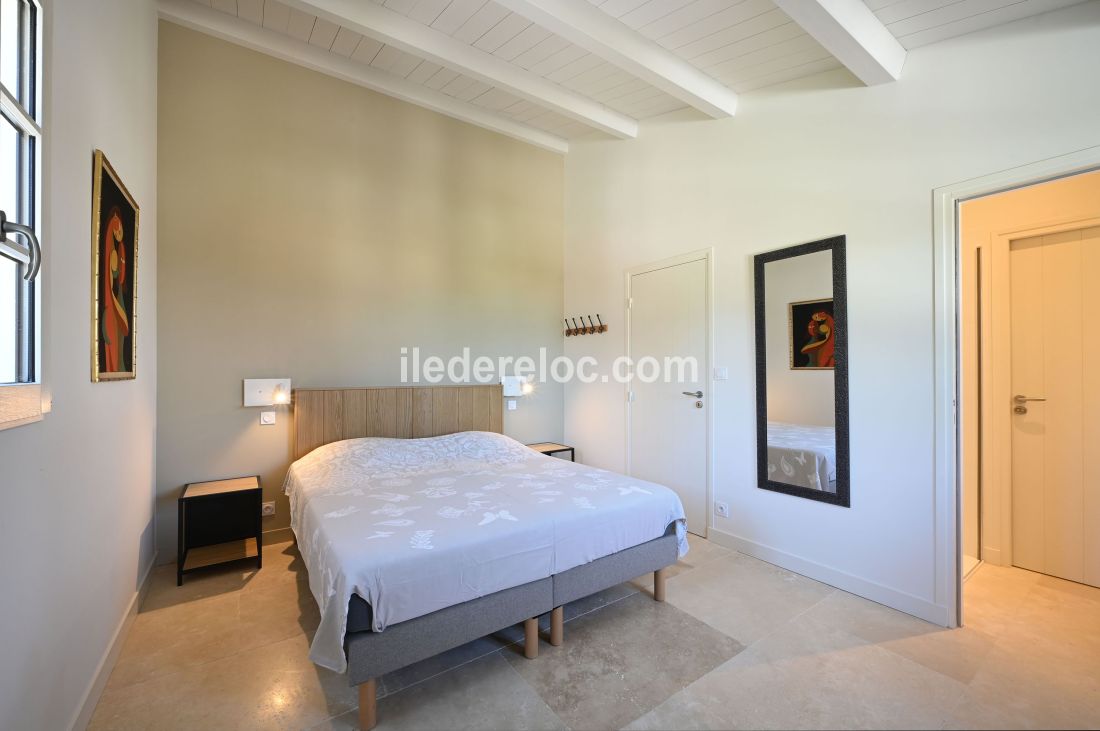 Photo 20: An accomodation located in La Couarde-sur-mer on ile de Ré.