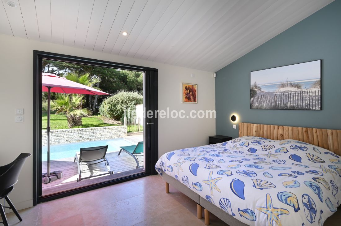 Photo 10: An accomodation located in La Couarde-sur-mer on ile de Ré.
