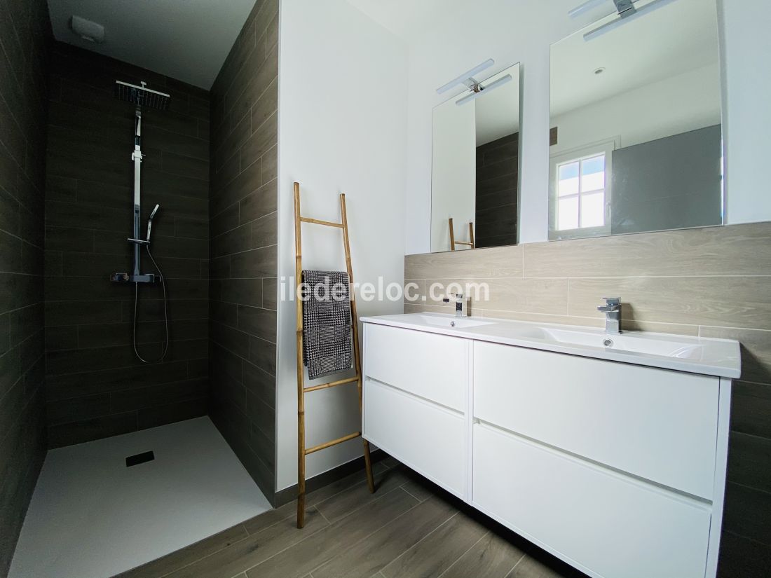 Photo 20: An accomodation located in Sainte-Marie-de-R&eacute; on ile de R&eacute;.