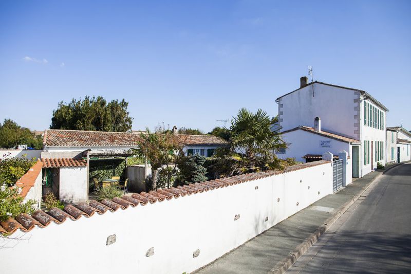 Photo 6: An accomodation located in Sainte-Marie-de-Ré on ile de Ré.