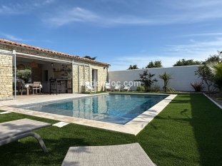 Ile de Ré:Beautiful new family home, swimming pool, close to the sea and village
