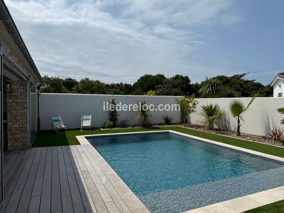 Photo 5: An accomodation located in Sainte-Marie-de-Ré on ile de Ré.