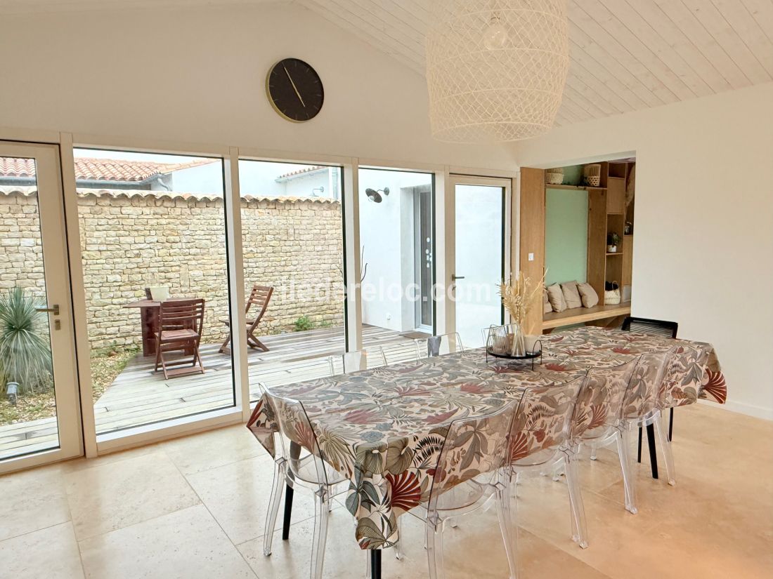 Photo 19: An accomodation located in Sainte-Marie-de-R&eacute; on ile de R&eacute;.