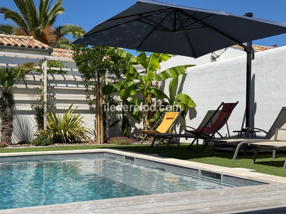 Photo 4: An accomodation located in Sainte-Marie-de-R&eacute; on ile de R&eacute;.