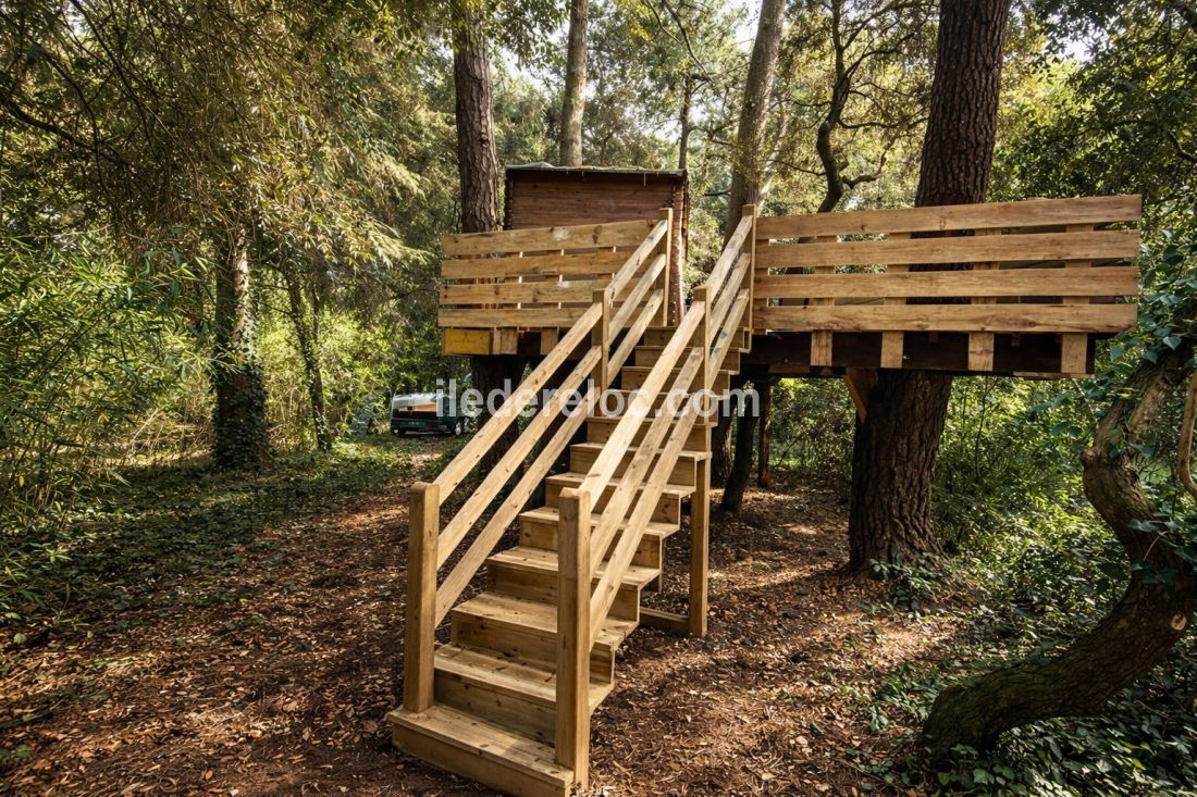 Photo 83: An accomodation located in Le Bois-Plage-en-R&eacute; on ile de R&eacute;.