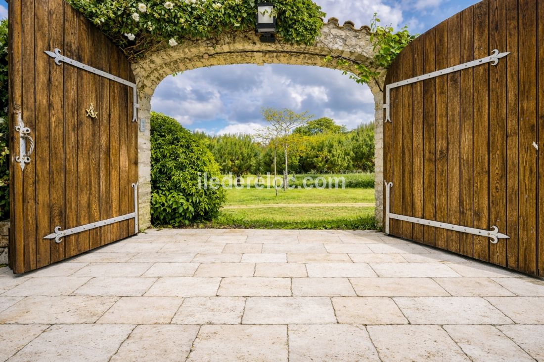 Photo 10: An accomodation located in Le Bois-Plage-en-R&eacute; on ile de R&eacute;.