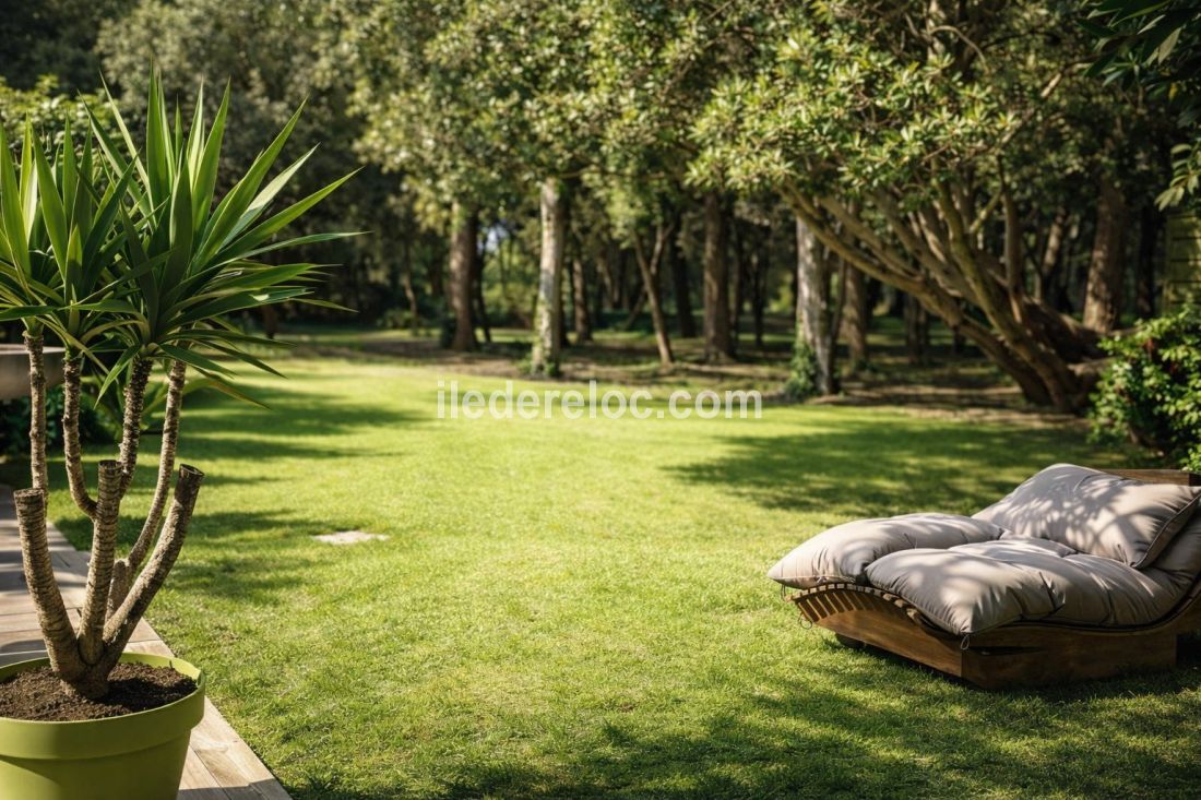 Photo 79: An accomodation located in Le Bois-Plage-en-R&eacute; on ile de R&eacute;.