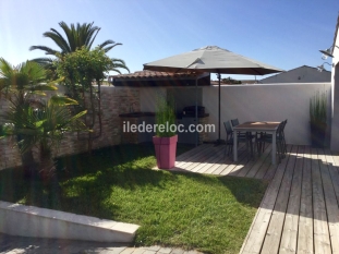 Ile de R&eacute;:4-room house with garden near village centre and beach