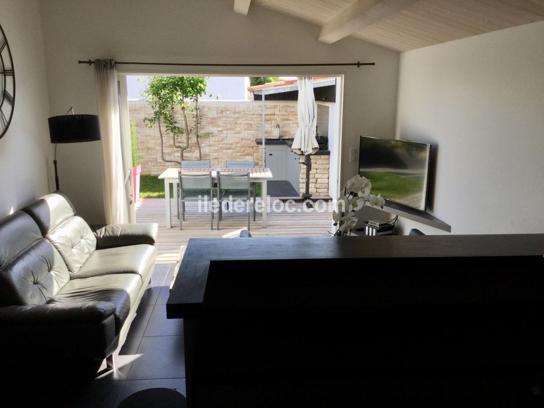Photo 15: An accomodation located in Le Bois-Plage-en-R&eacute; on ile de R&eacute;.