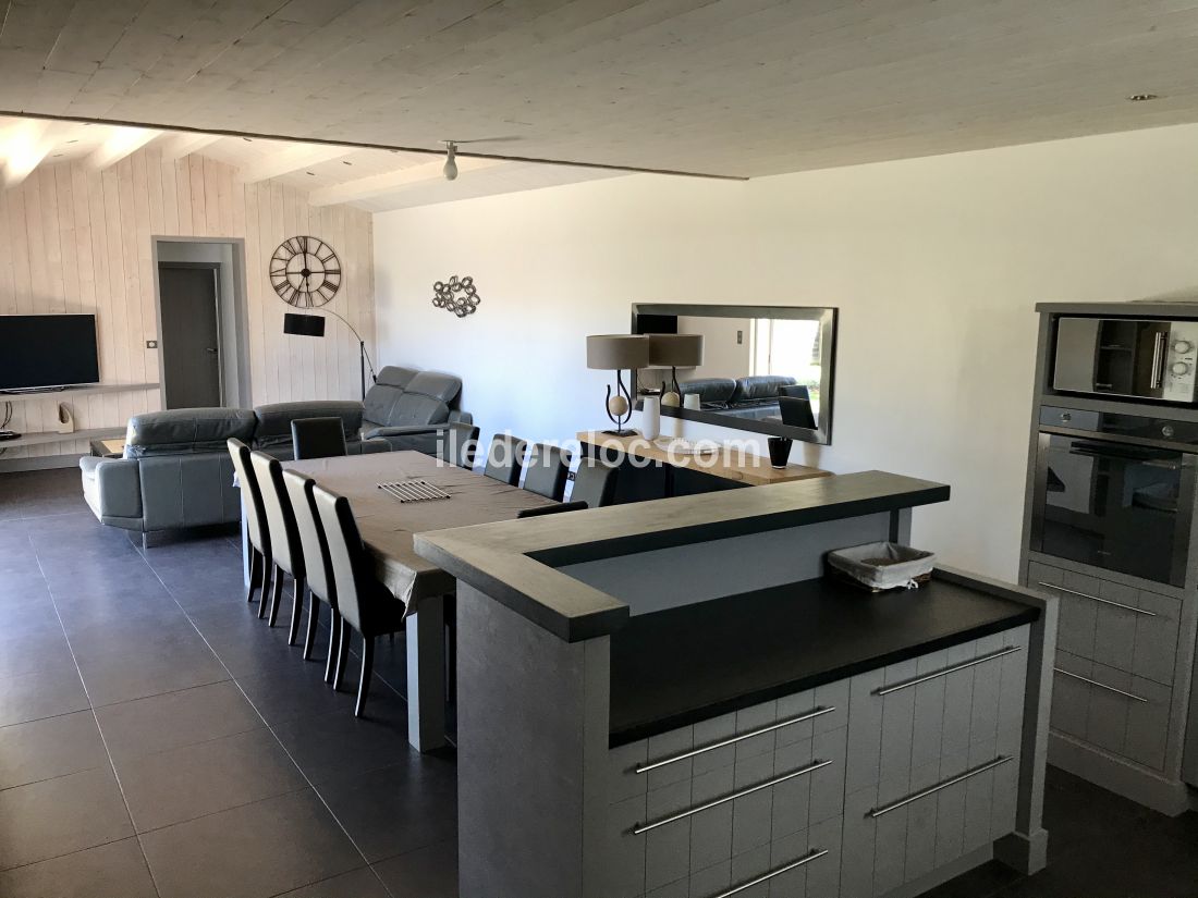 Photo 13: An accomodation located in Le Bois-Plage-en-Ré on ile de Ré.