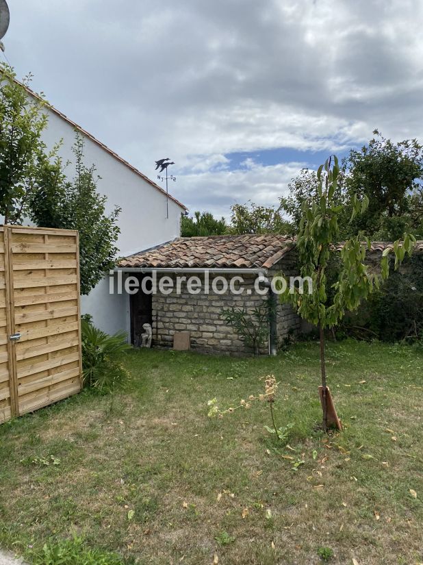 Photo 16: An accomodation located in Ars en R&eacute; on ile de R&eacute;.
