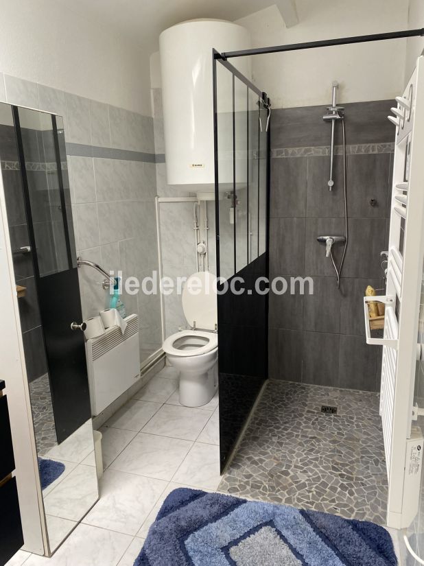 Photo 18: An accomodation located in Ars en R&eacute; on ile de R&eacute;.