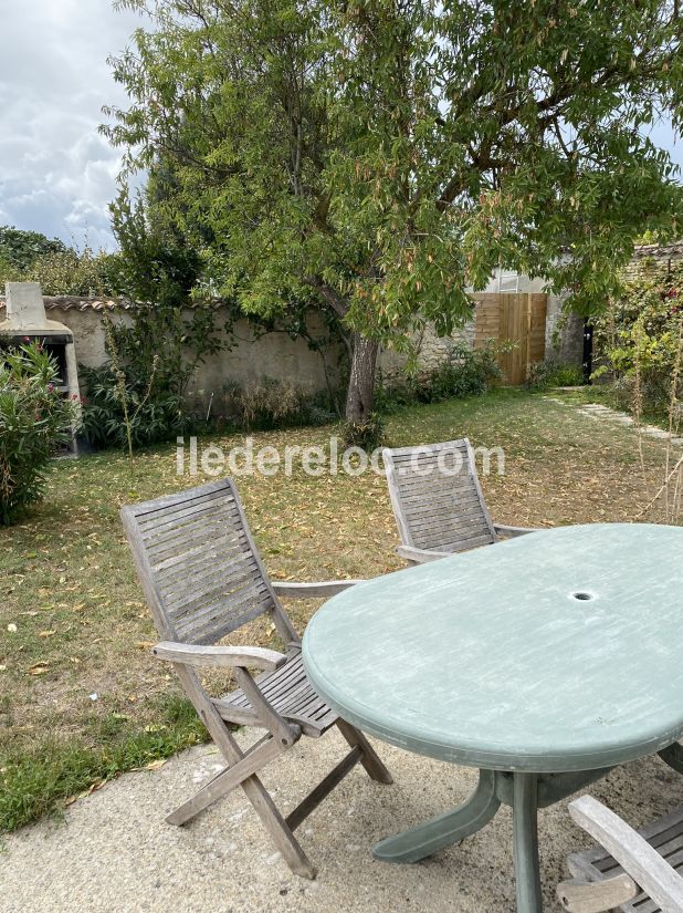 Photo 6: An accomodation located in Ars en R&eacute; on ile de R&eacute;.