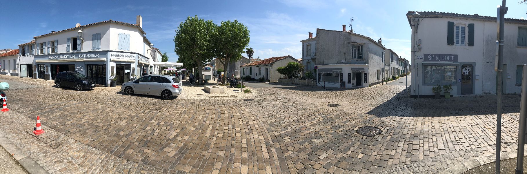 Photo 28: An accomodation located in Sainte-Marie-de-Ré on ile de Ré.