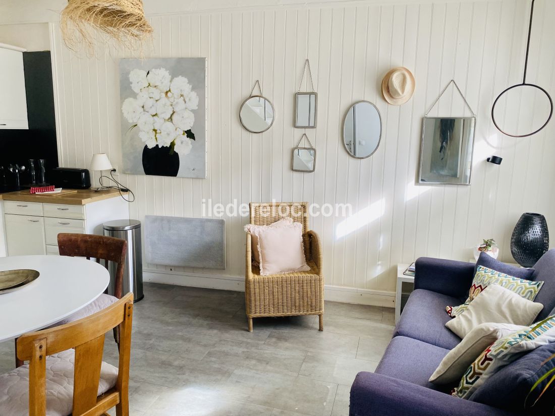 Photo 19: An accomodation located in La Flotte-en-R&eacute; on ile de R&eacute;.