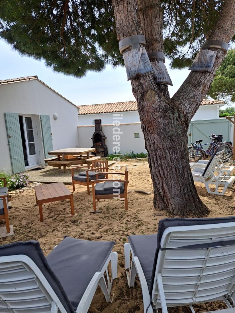 Photo 16: An accomodation located in Le Bois-Plage-en-Ré on ile de Ré.