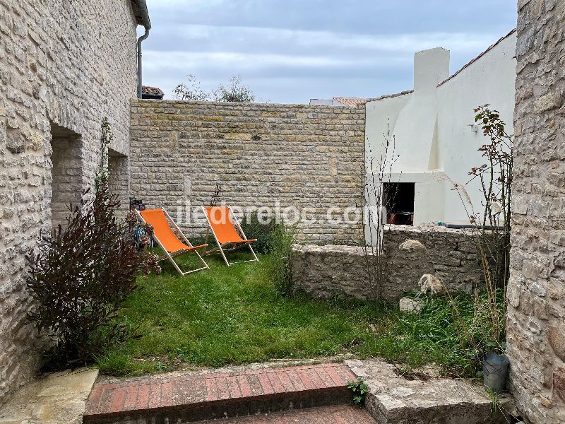 Photo 6: An accomodation located in Le Bois-Plage-en-Ré on ile de Ré.