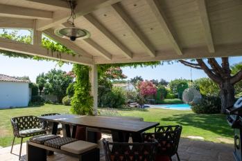 Ile de Ré:House-gallery in garden of 1200m2 2min from the sea