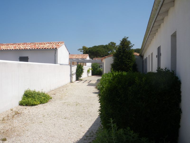 Photo 7: An accomodation located in Le Bois-Plage-en-Ré on ile de Ré.