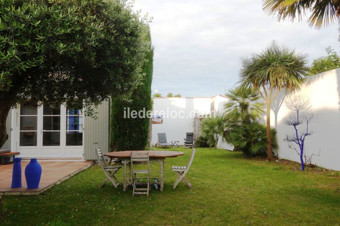 Photo 17: An accomodation located in La Flotte-en-Ré on ile de Ré.