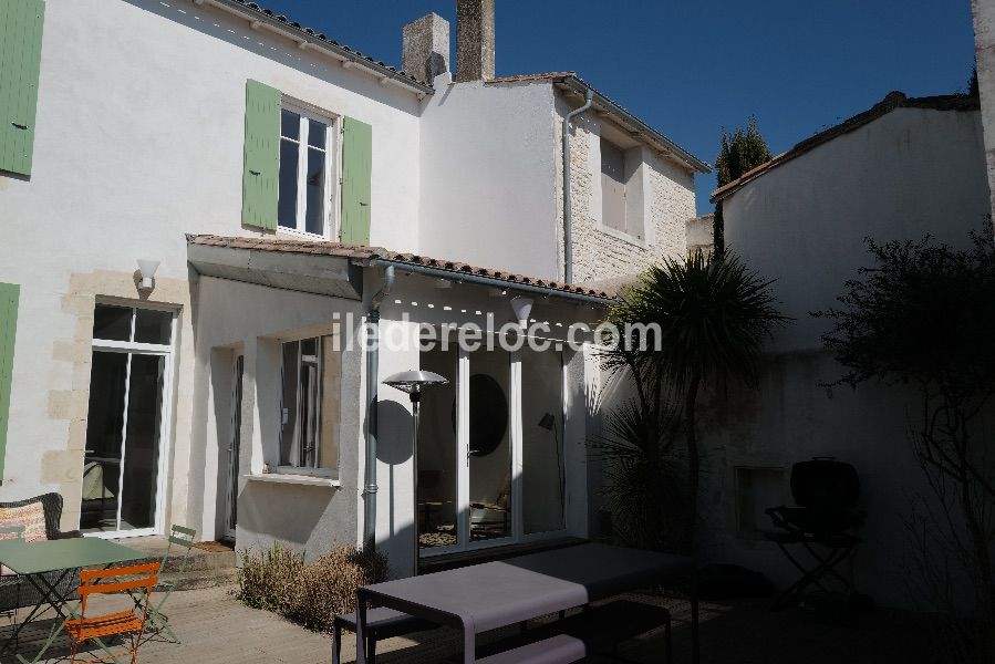 Photo 5: An accomodation located in Le Bois-Plage-en-Ré on ile de Ré.