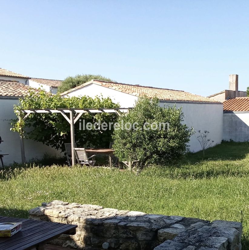 Photo 16: An accomodation located in Saint-Clément-des-Baleines on ile de Ré.