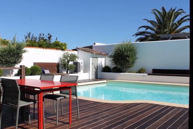 Photo 4: An accomodation located in La Flotte-en-R&eacute; on ile de R&eacute;.