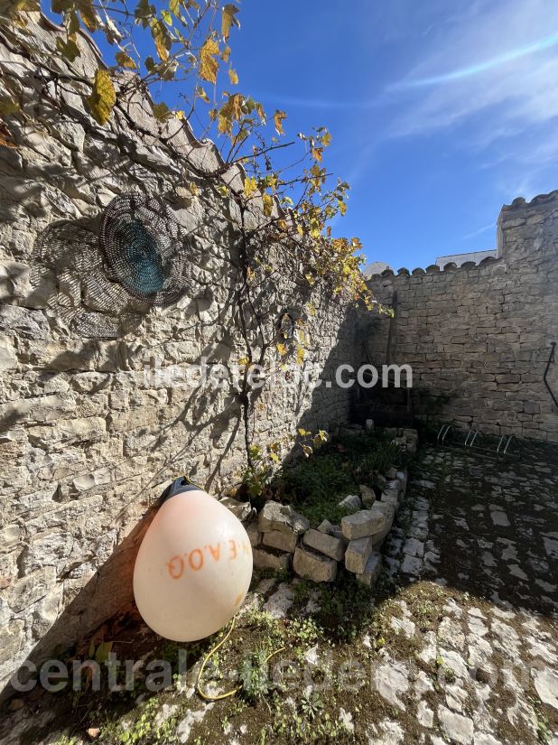 Photo 4: An accomodation located in Sainte-Marie-de-R&eacute; on ile de R&eacute;.