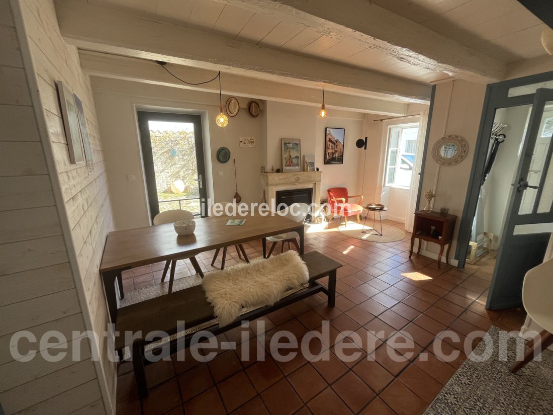 Photo 11: An accomodation located in Sainte-Marie-de-R&eacute; on ile de R&eacute;.