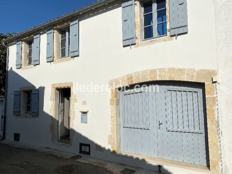 Photo 19: An accomodation located in Le Bois-Plage-en-Ré on ile de Ré.