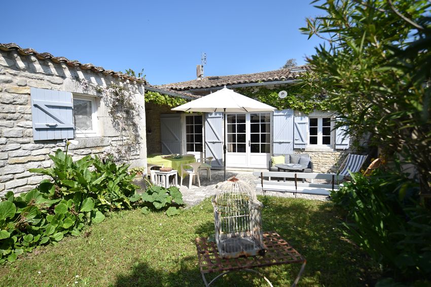 Photo 21: An accomodation located in La Flotte-en-Ré on ile de Ré.