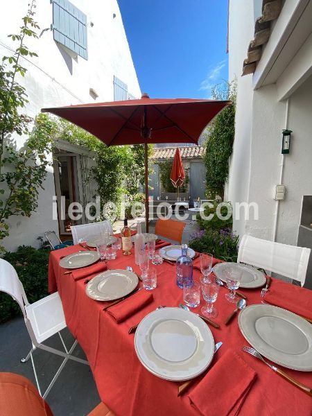 Photo 4: An accomodation located in La Couarde-sur-mer on ile de Ré.