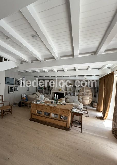 Photo 7: An accomodation located in La Couarde-sur-mer on ile de R&eacute;.