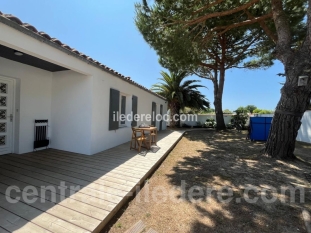 Ile de Ré:Recent and bright villa with a beautiful exterior in porte en re!