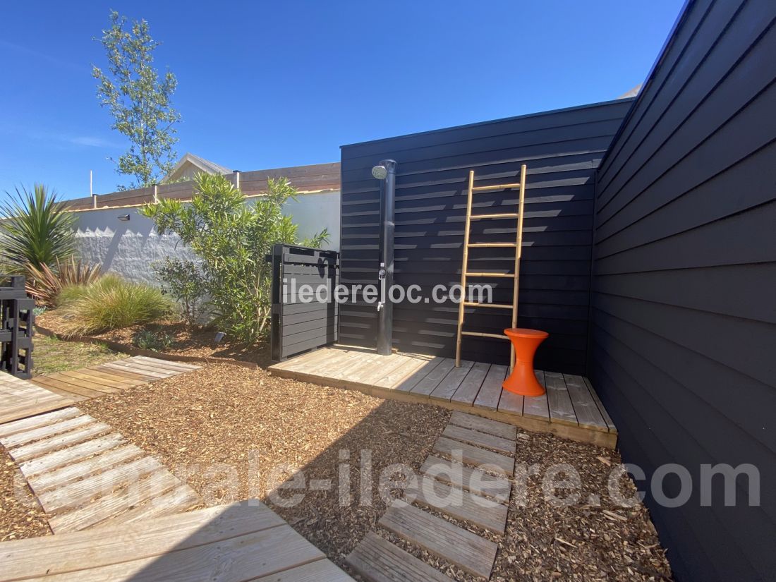 Photo 7: An accomodation located in Les Portes-en-Ré on ile de Ré.
